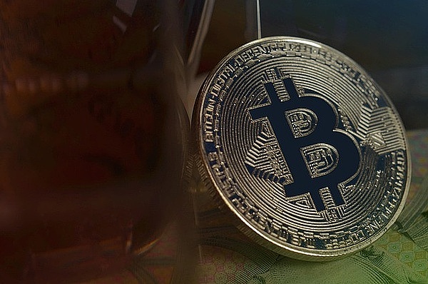 比特币王者归来：3万美元关口再现，牛市真的要来了？