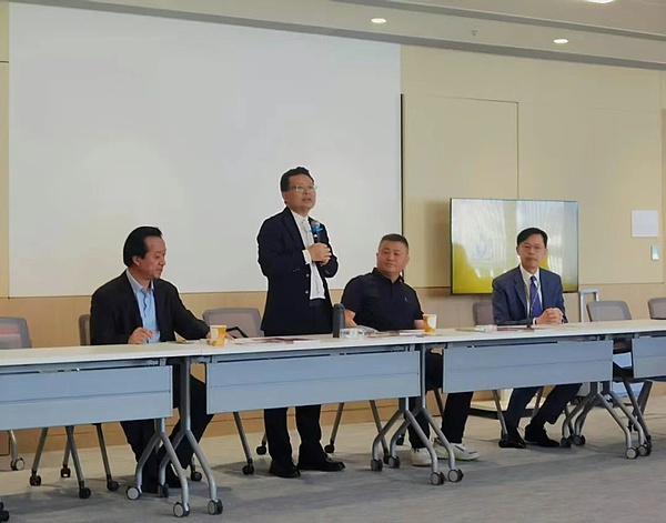 马斯克要把X平台变成金融帝国？狗狗币和XRP或将迎来重大机遇